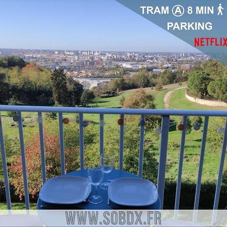 Appartement Vue sur fleuve, parking, Tram A à Cenon Extérieur photo