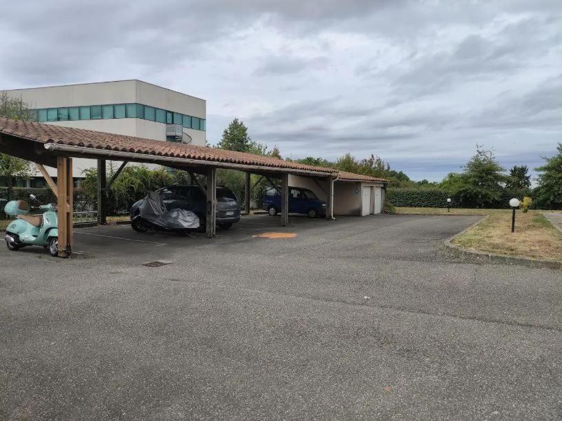 Appartement Vue sur fleuve, parking, Tram A à Cenon Extérieur photo